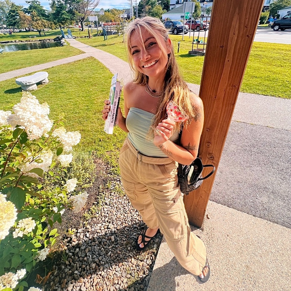 Meet your Posher, Alyssa